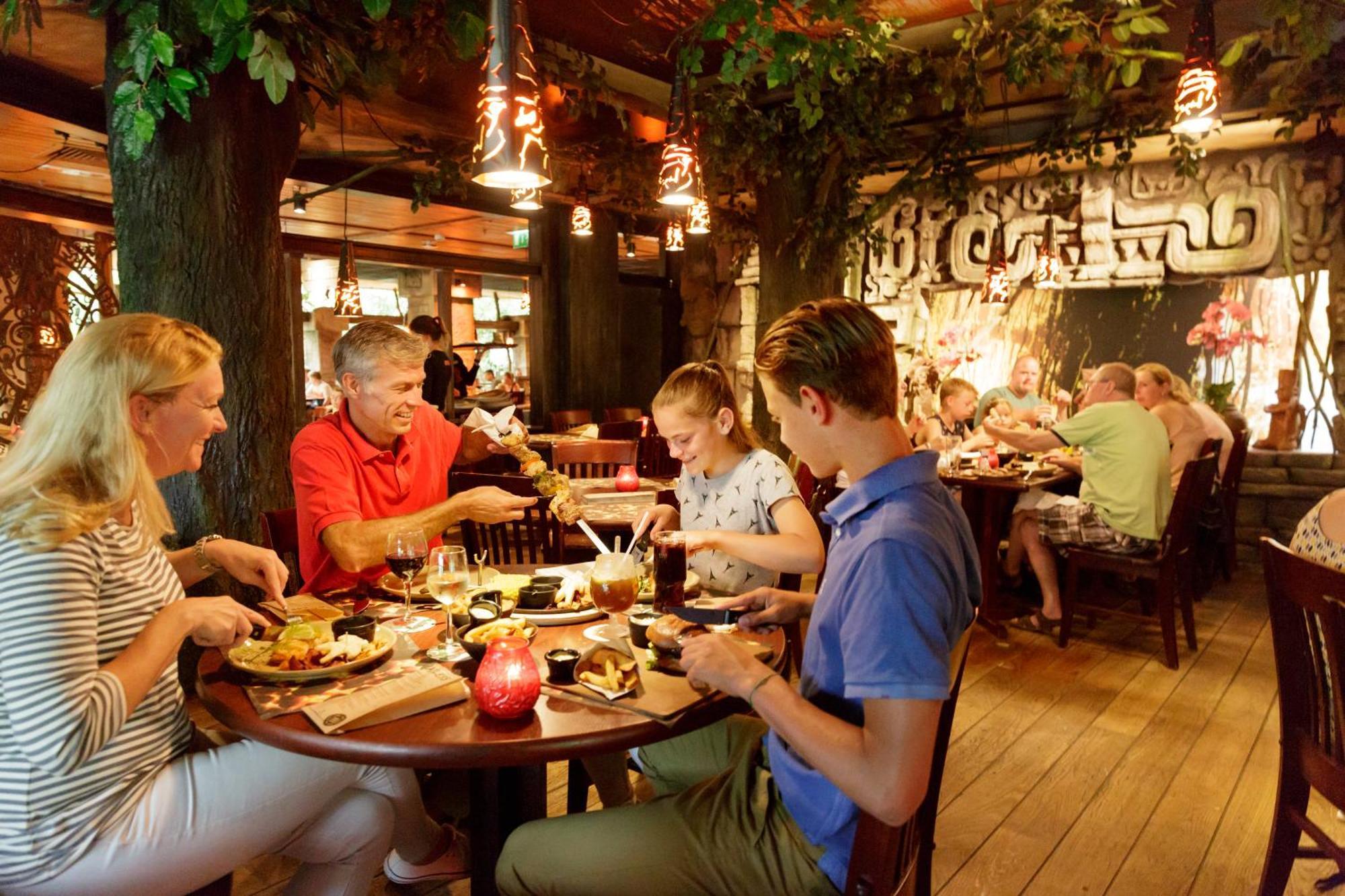 Hotel Het Heijderbos By Center Parcs Heijen Экстерьер фото